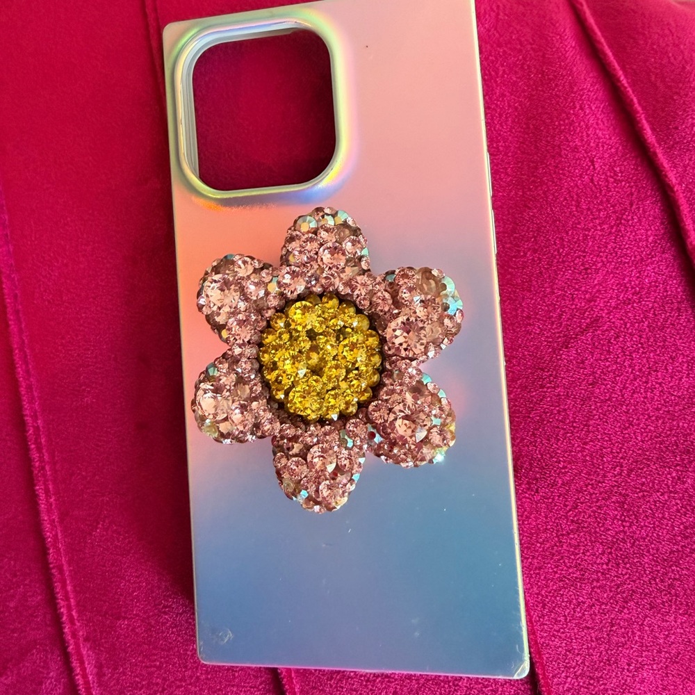 Iridescent Floral Phone Case IPhone 15 ProMax with bling pop socket expandable.